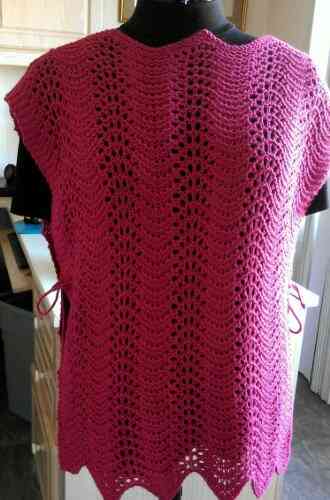 Surprisingly Easy Wavy Lace Tabard Knitting Pattern: Easy To Knit Sizes Small Through XL Wiith Guidelines For Making Larger Sizes