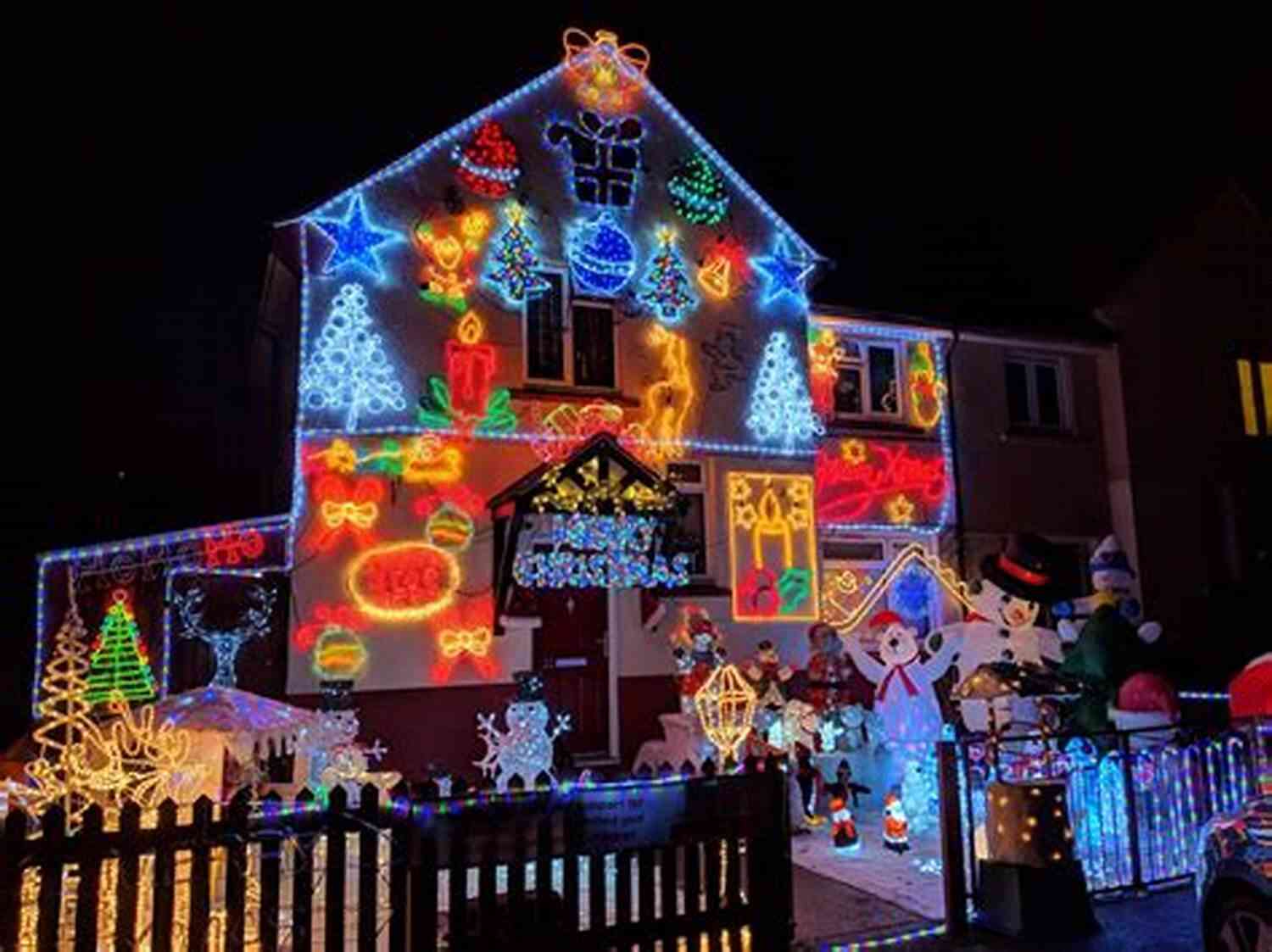 Festive Holiday Decorations In December London The Weekends Start Here: Fifty Two Weekends Of Things To See And Do