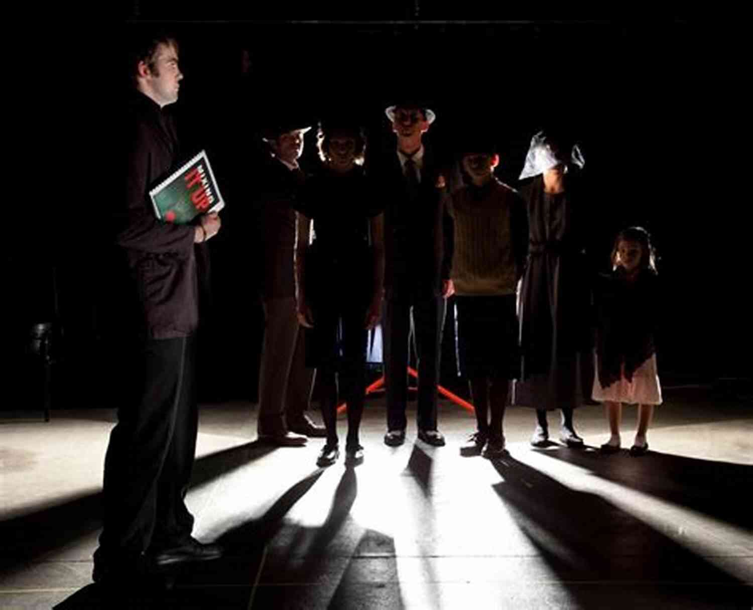 Six Characters In Search Of An Author Plays For Performance Series Six Characters In Search Of An Author (Plays For Performance Series)