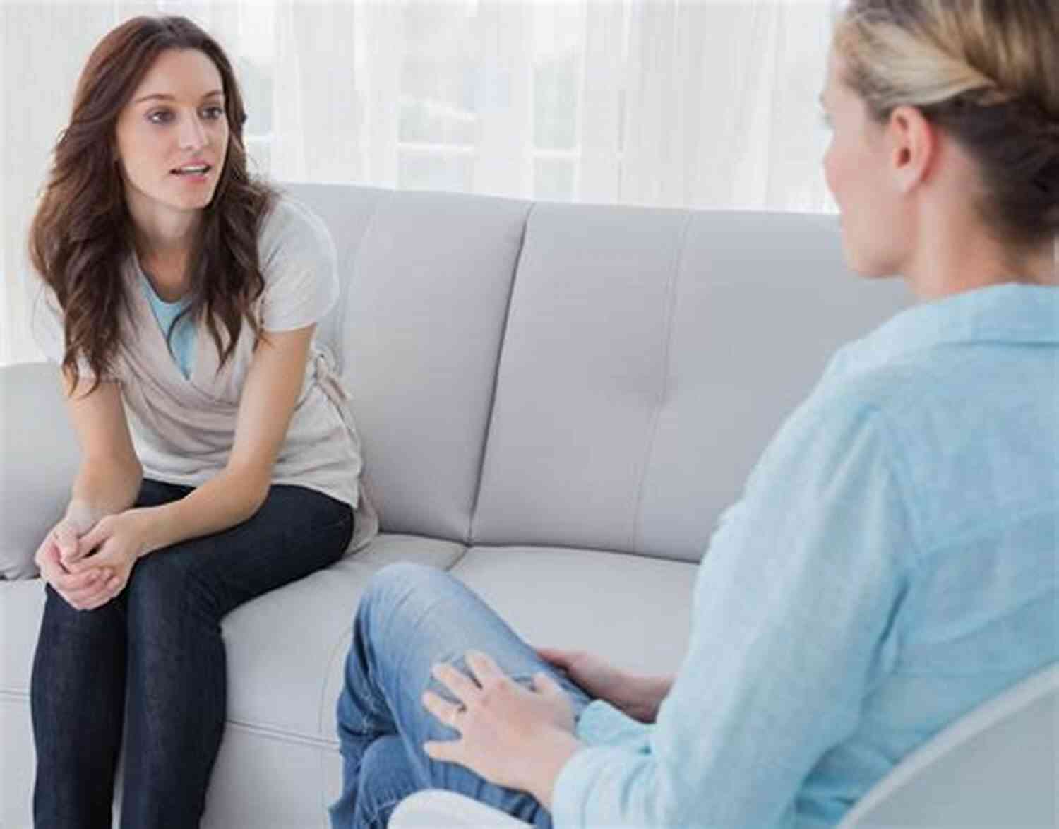 Therapist Woman And Therapist Having A Conversation HOW TO DEAL WITH LONELINESS: A Simple And Practical Guide In Dealing With Loneliness An Open Invitation To Life Love And True Companionship